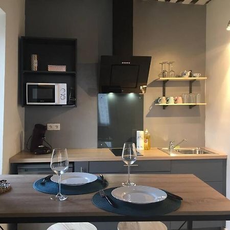 Studio De Charme Le Clos De L'Etang + Place De Parking LʼIsle-sur-la-Sorgue Dış mekan fotoğraf
