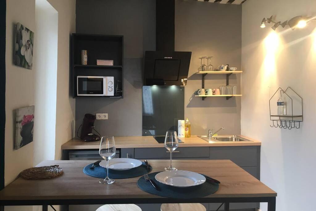 Studio De Charme Le Clos De L'Etang + Place De Parking LʼIsle-sur-la-Sorgue Dış mekan fotoğraf